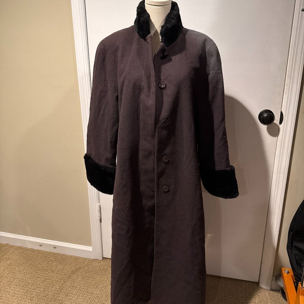 Womens Long Coat with black Faux fur and Dark gray Adult size 10
